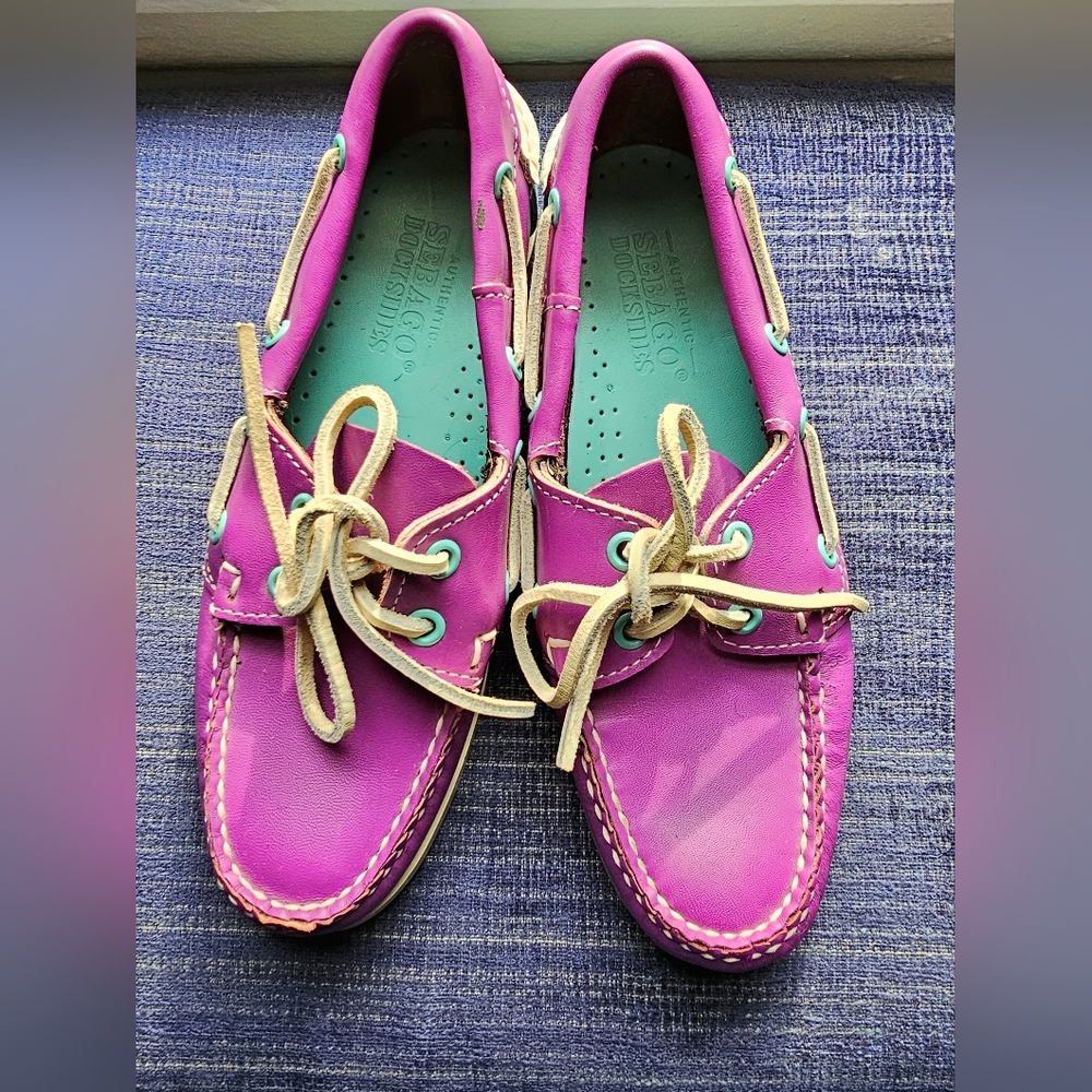 Authentic Sebago Docksiders Womens 6.5 purple and Teal boat shoes, quiet luxury
